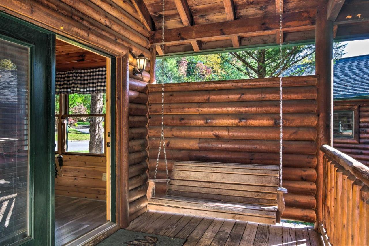 Dog Friendly, Romantic Mtn Getaway Hot Tub Pool Gatlinburg Εξωτερικό φωτογραφία
