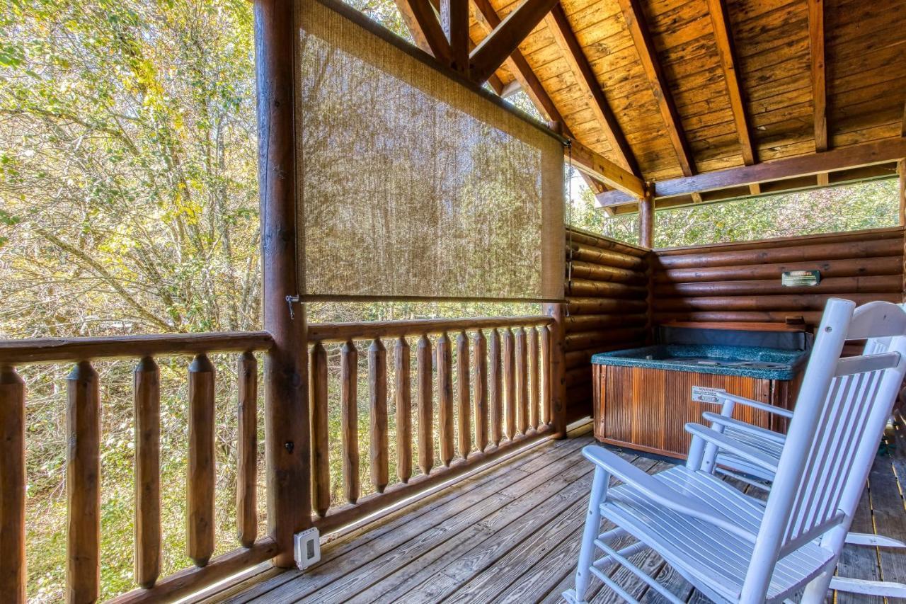 Dog Friendly, Romantic Mtn Getaway Hot Tub Pool Gatlinburg Εξωτερικό φωτογραφία