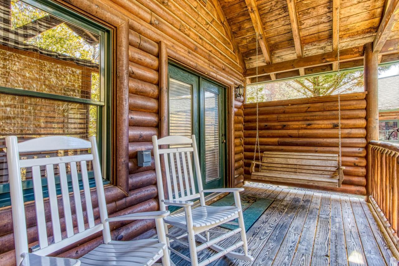 Dog Friendly, Romantic Mtn Getaway Hot Tub Pool Gatlinburg Εξωτερικό φωτογραφία